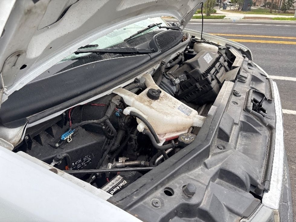 Light Duty Box Truck-Light and Medium Duty Trucks-GMC-2022-Savana G33903-Fresno-CA-114,872\n\t\tmiles-$ 30,750 - Image 21