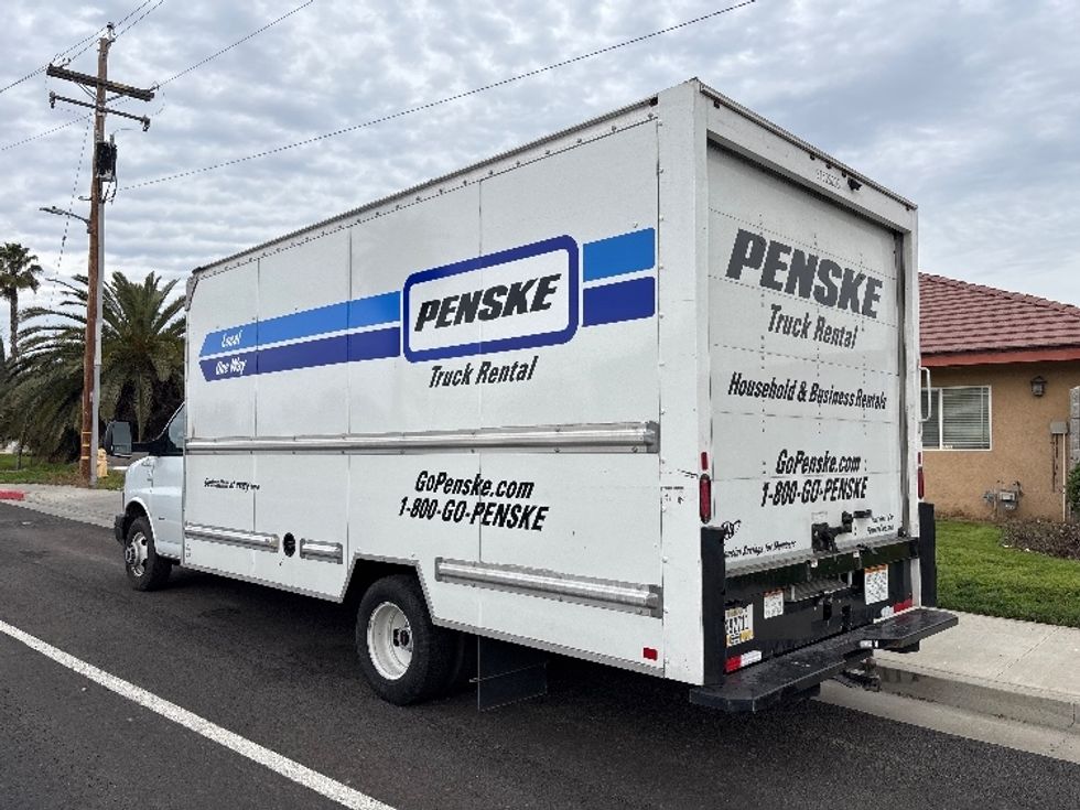 Light Duty Box Truck-Light and Medium Duty Trucks-GMC-2022-Savana G33903-Fresno-CA-114,872\n\t\tmiles-$ 30,750 - Image 6