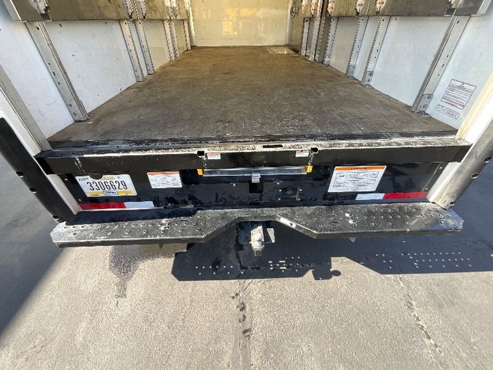 Light Duty Box Truck-Light and Medium Duty Trucks-GMC-2022-Savana G33903-Fresno-CA-42,911\n\t\tmiles-$ 55,000 - Image 10