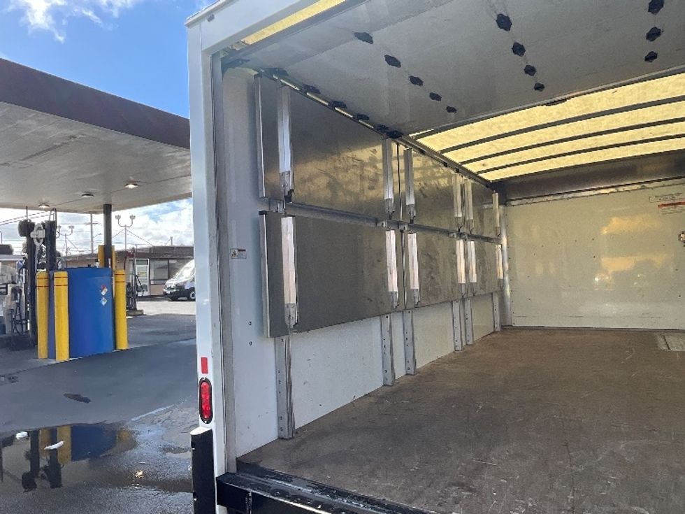 Light Duty Box Truck-Light and Medium Duty Trucks-GMC-2022-Savana G33903-Fresno-CA-42,911\n\t\tmiles-$ 55,000 - Image 11