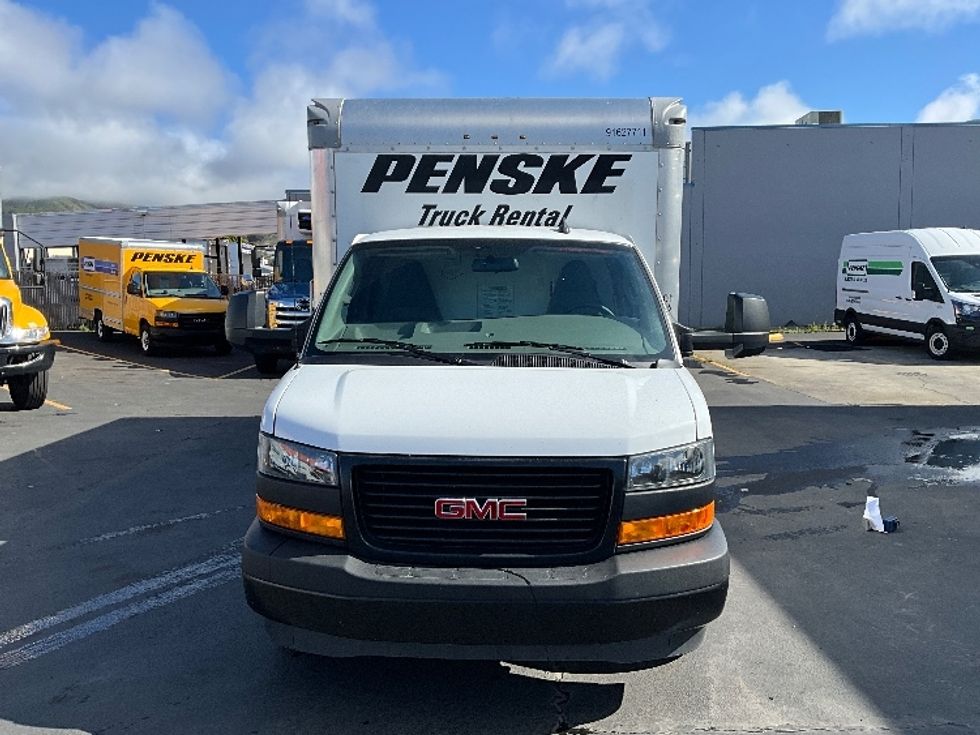 Light Duty Box Truck-Light and Medium Duty Trucks-GMC-2022-Savana G33903-Fresno-CA-42,911\n\t\tmiles-$ 55,000 - Image 2