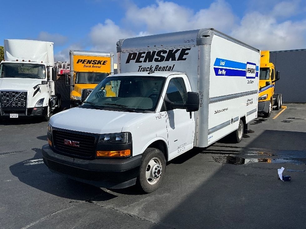 Light Duty Box Truck-Light and Medium Duty Trucks-GMC-2022-Savana G33903-Fresno-CA-42,911\n\t\tmiles-$ 55,000 - Image 3