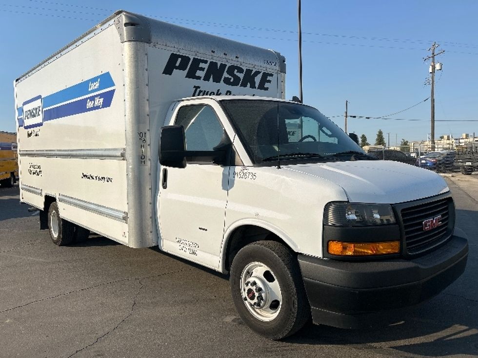 Light Duty Box Truck-Light and Medium Duty Trucks-GMC-2022-Savana G33903-Fresno-CA-52,388\n\t\tmiles-$ 39,000 - Image 1