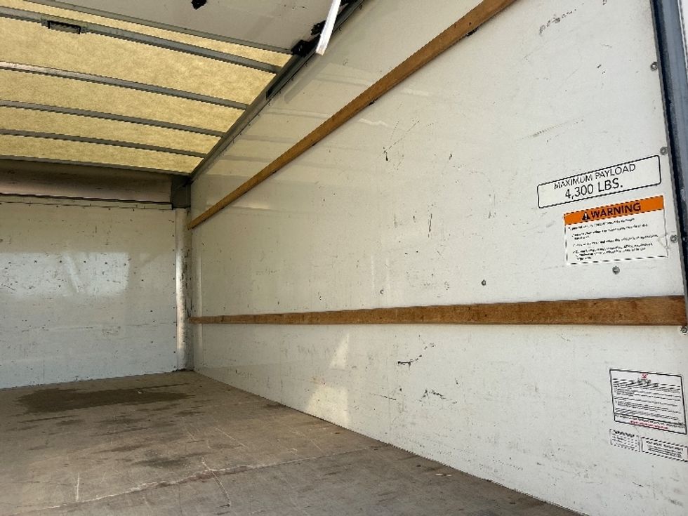 Light Duty Box Truck-Light and Medium Duty Trucks-GMC-2022-Savana G33903-Fresno-CA-52,388\n\t\tmiles-$ 39,000 - Image 12