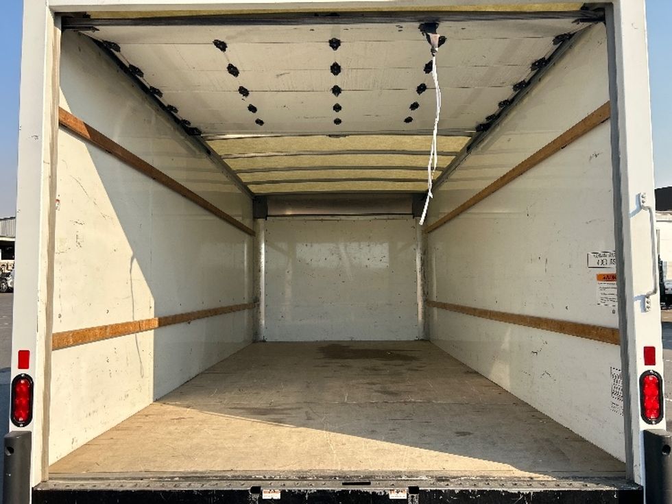 Light Duty Box Truck-Light and Medium Duty Trucks-GMC-2022-Savana G33903-Fresno-CA-52,388\n\t\tmiles-$ 39,000 - Image 8