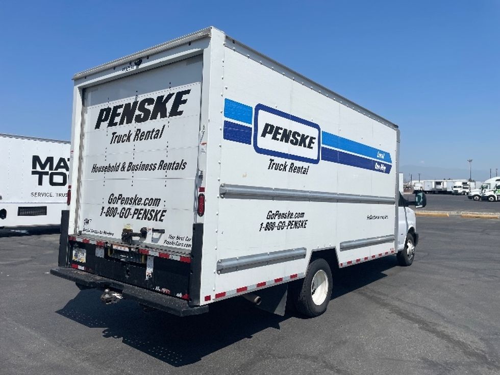 Light Duty Box Truck-Light and Medium Duty Trucks-GMC-2022-Savana G33903-Fresno-CA-75,096\n\t\tmiles-$ 38,500 - Image 11