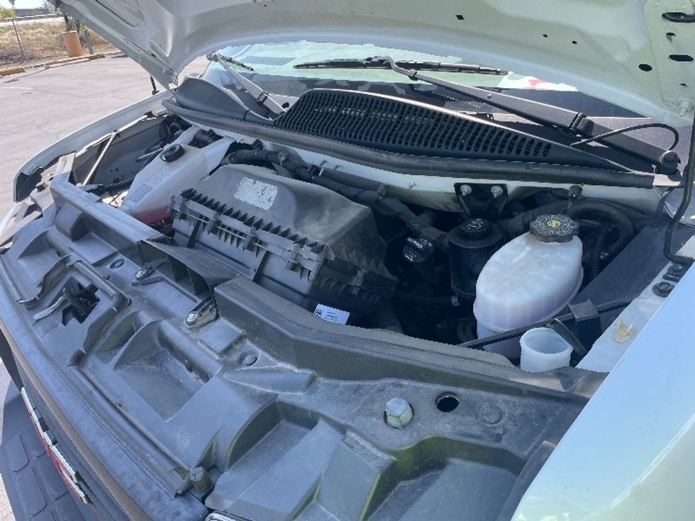 Light Duty Box Truck-Light and Medium Duty Trucks-GMC-2022-Savana G33903-Fresno-CA-75,096\n\t\tmiles-$ 38,500 - Image 22