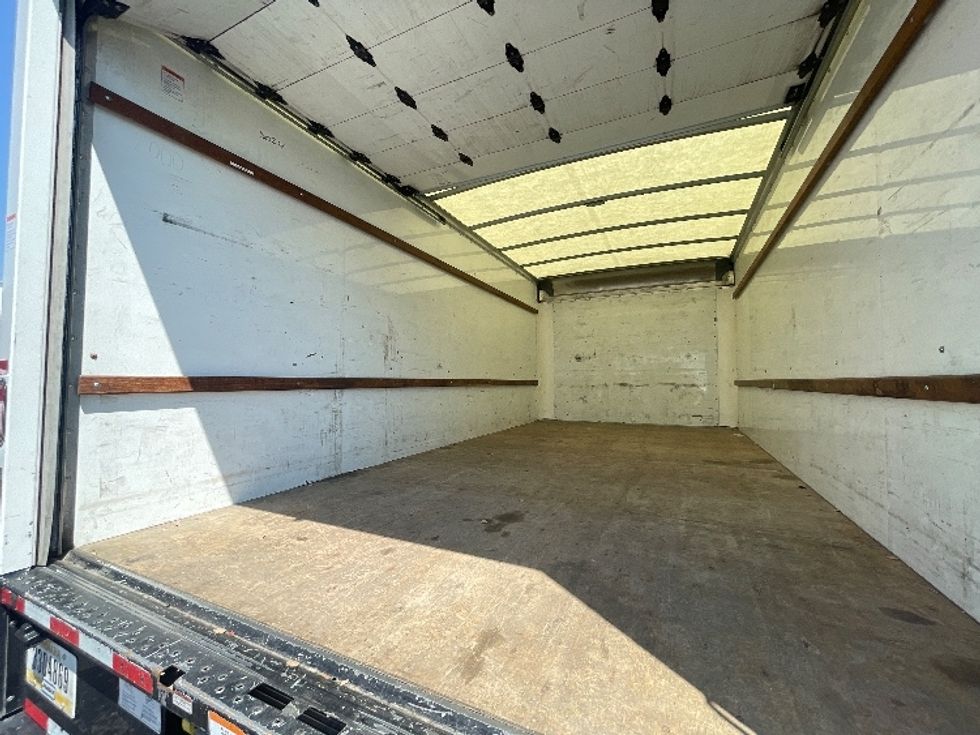 Light Duty Box Truck-Light and Medium Duty Trucks-GMC-2022-Savana G33903-Fresno-CA-75,096\n\t\tmiles-$ 38,500 - Image 9