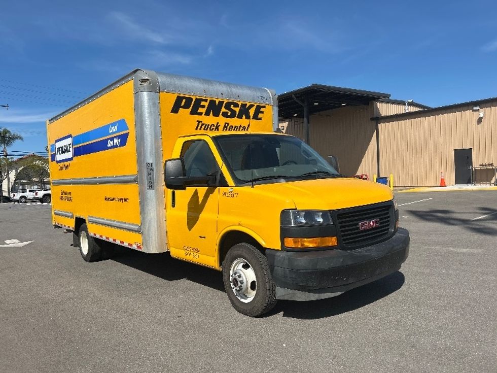 Light Duty Box Truck-Light and Medium Duty Trucks-GMC-2022-Savana G33903-Fresno-CA-94,842\n\t\tmiles-$ 30,250 - Image 1