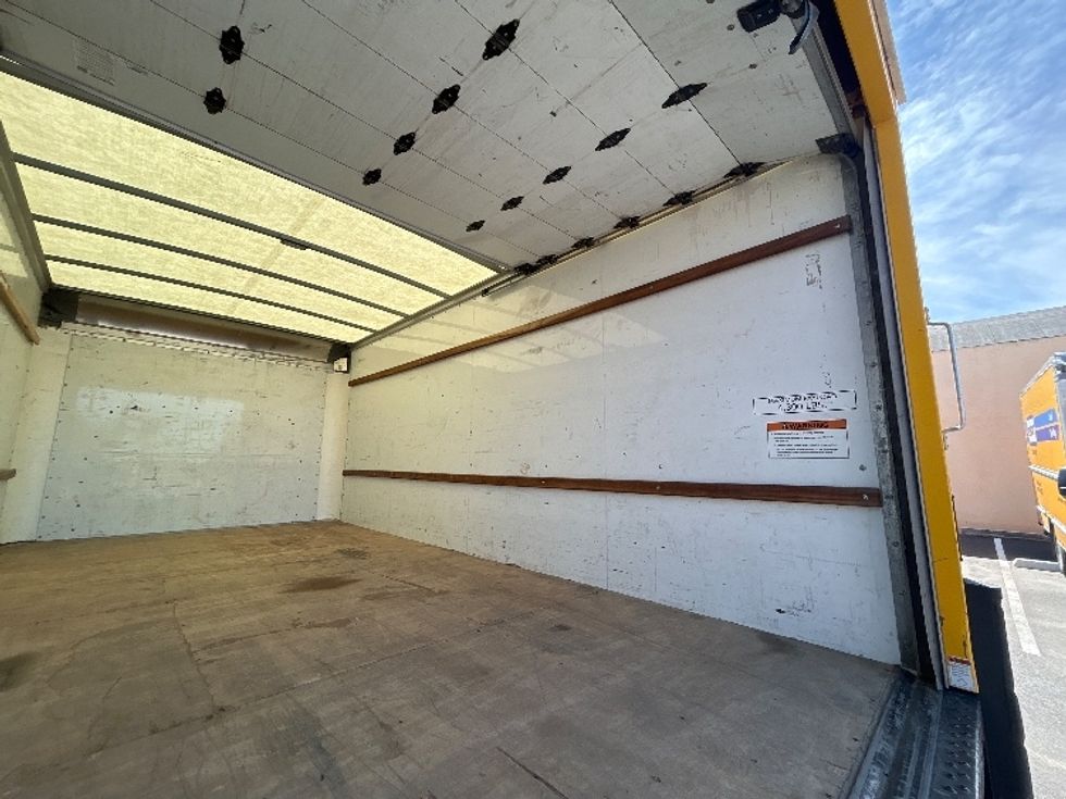 Light Duty Box Truck-Light and Medium Duty Trucks-GMC-2022-Savana G33903-Fresno-CA-94,842\n\t\tmiles-$ 30,250 - Image 12