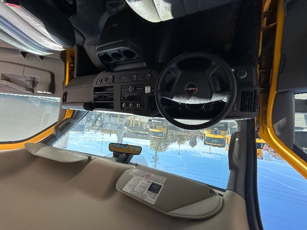 Light Duty Box Truck-Light and Medium Duty Trucks-GMC-2022-Savana G33903-Fresno-CA-94,842\n\t\tmiles-$ 30,250 - Image 18