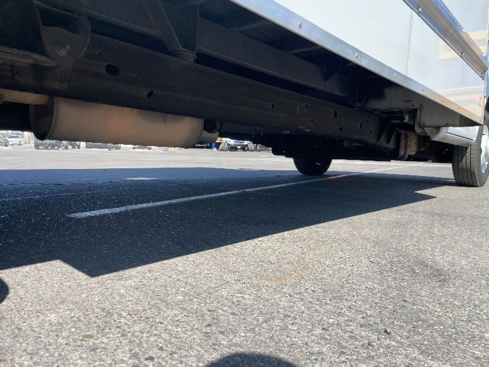 Light Duty Box Truck-Light and Medium Duty Trucks-GMC-2022-Savana G33903-Fresno-CA-97,460\n\t\tmiles-$ 33,500 - Image 12