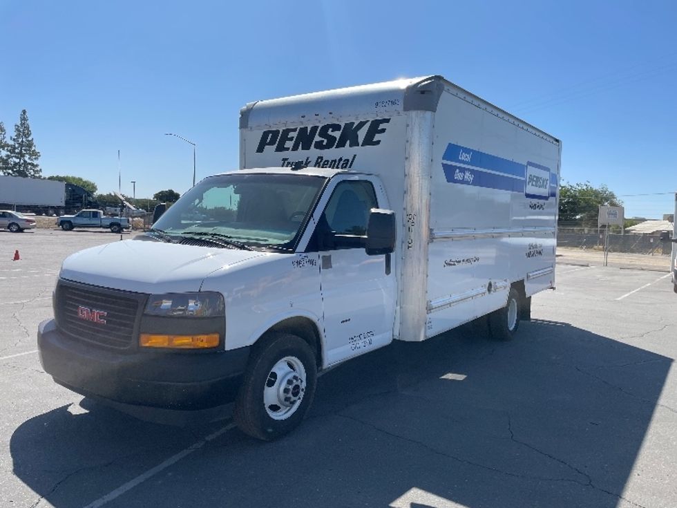 Light Duty Box Truck-Light and Medium Duty Trucks-GMC-2022-Savana G33903-Fresno-CA-97,460\n\t\tmiles-$ 33,500 - Image 3