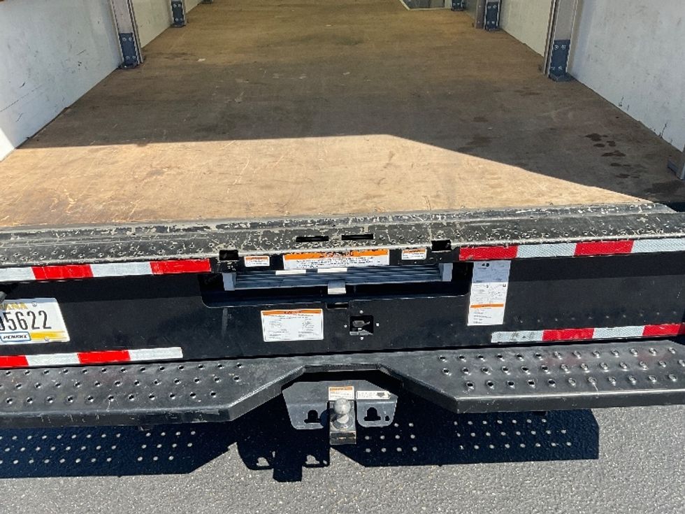 Light Duty Box Truck-Light and Medium Duty Trucks-GMC-2022-Savana G33903-Gahanna-OH-19,891\n\t\tmiles-$ 52,000 - Image 10