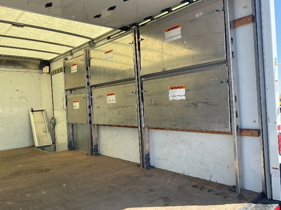 Light Duty Box Truck-Light and Medium Duty Trucks-GMC-2022-Savana G33903-Gahanna-OH-19,891\n\t\tmiles-$ 52,000 - Image 12