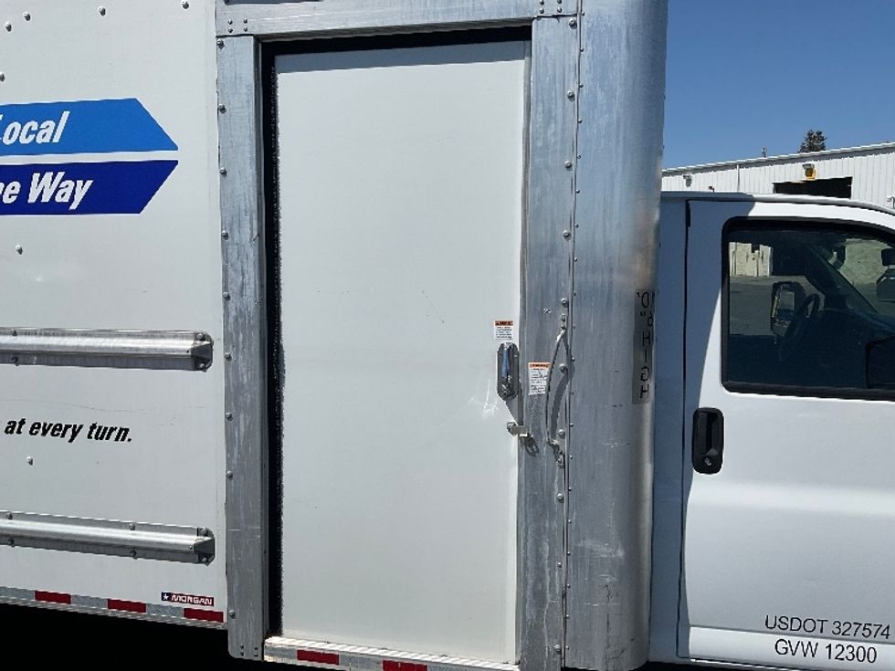 Light Duty Box Truck-Light and Medium Duty Trucks-GMC-2022-Savana G33903-Gahanna-OH-19,891\n\t\tmiles-$ 52,000 - Image 25