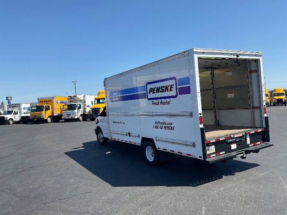 Light Duty Box Truck-Light and Medium Duty Trucks-GMC-2022-Savana G33903-Gahanna-OH-19,891\n\t\tmiles-$ 52,000 - Image 6