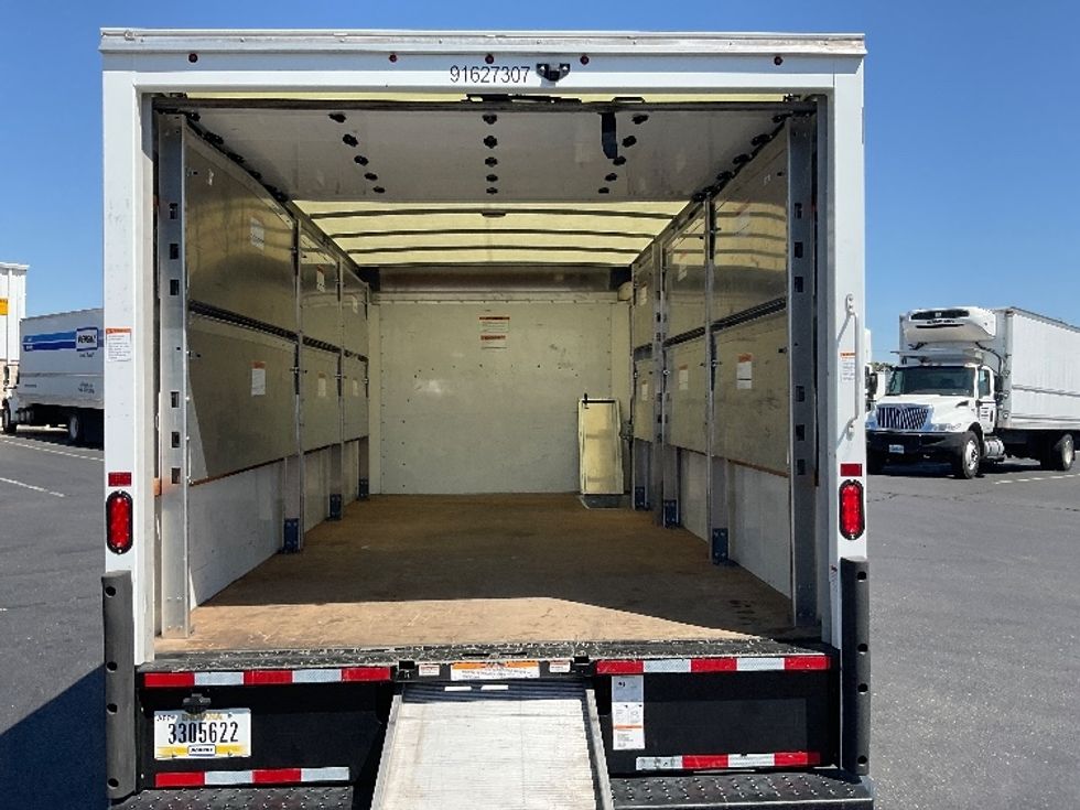 Light Duty Box Truck-Light and Medium Duty Trucks-GMC-2022-Savana G33903-Gahanna-OH-19,891\n\t\tmiles-$ 52,000 - Image 8