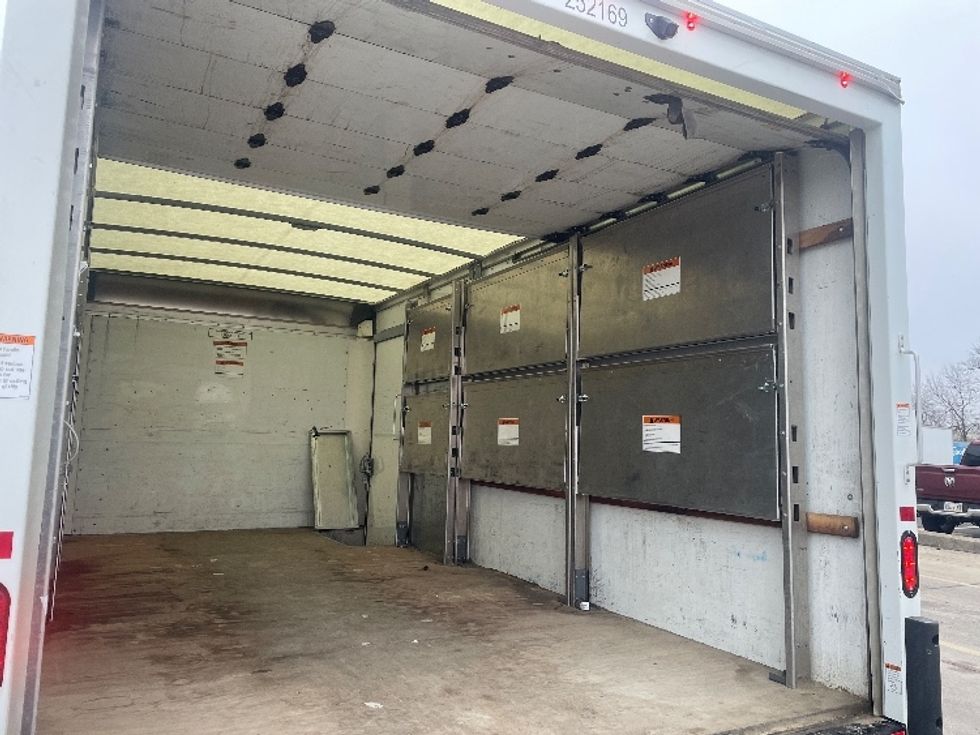 Light Duty Box Truck-Light and Medium Duty Trucks-GMC-2022-Savana G33903-Gahanna-OH-47,648\n\t\tmiles-$ 42,250 - Image 12