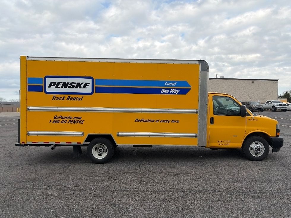 Light Duty Box Truck-Light and Medium Duty Trucks-GMC-2022-Savana G33903-Gahanna-OH-97,563\n\t\tmiles-$ 27,250 - Image 15