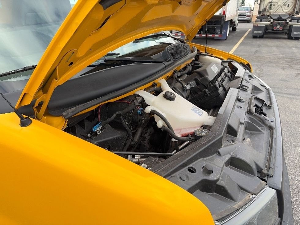 Light Duty Box Truck-Light and Medium Duty Trucks-GMC-2022-Savana G33903-Gahanna-OH-97,563\n\t\tmiles-$ 27,250 - Image 23