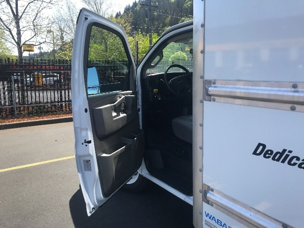 Light Duty Box Truck-Light and Medium Duty Trucks-GMC-2022-Savana G33903-Gainesville-GA-27,730\n\t\tmiles-$ 55,000 - Image 15