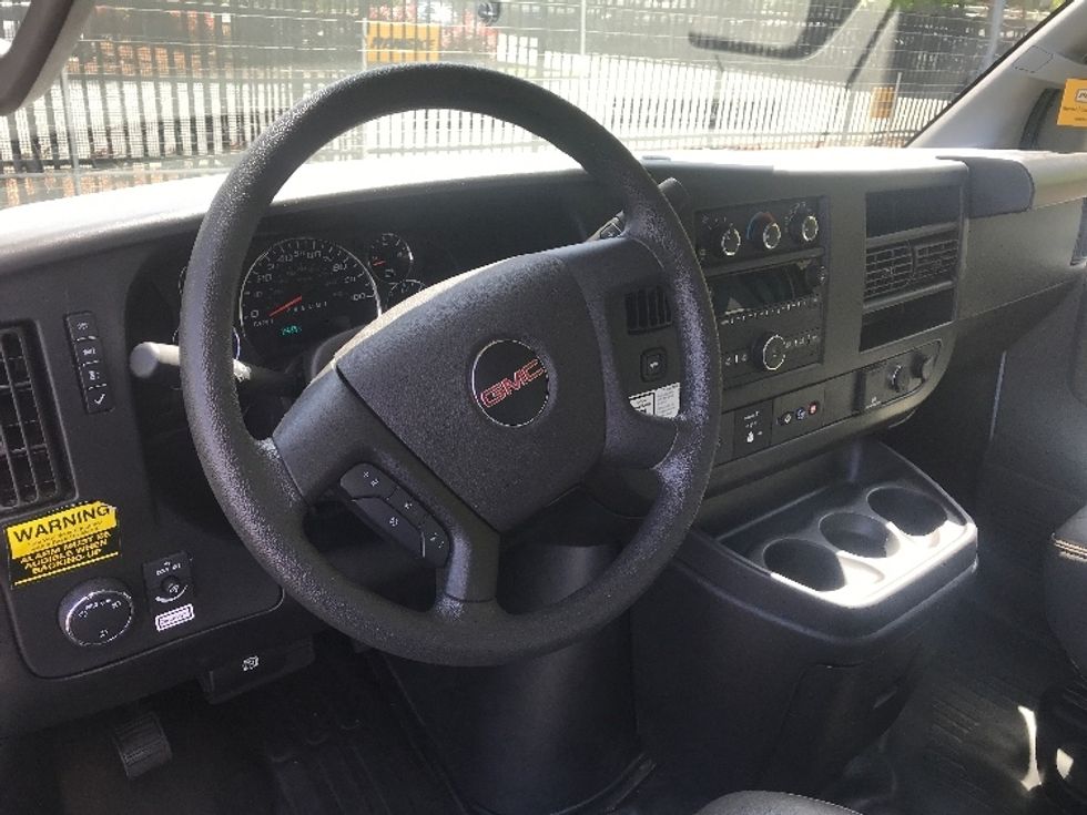 Light Duty Box Truck-Light and Medium Duty Trucks-GMC-2022-Savana G33903-Gainesville-GA-27,730\n\t\tmiles-$ 55,000 - Image 16