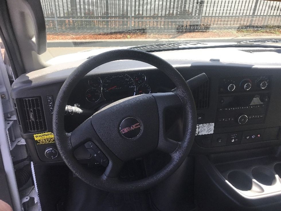 Light Duty Box Truck-Light and Medium Duty Trucks-GMC-2022-Savana G33903-Gainesville-GA-27,730\n\t\tmiles-$ 55,000 - Image 17