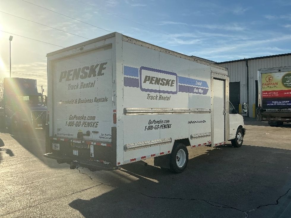 Light Duty Box Truck-Light and Medium Duty Trucks-GMC-2022-Savana G33903-Garland-TX-42,171\n\t\tmiles-$ 42,250 - Image 13