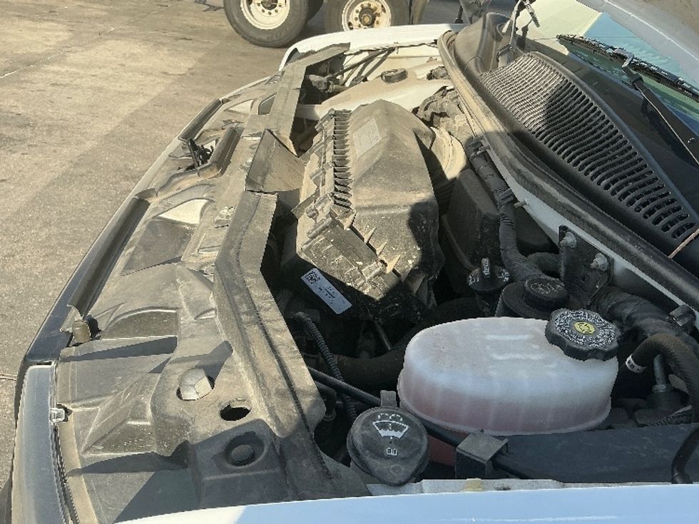 Light Duty Box Truck-Light and Medium Duty Trucks-GMC-2022-Savana G33903-Garland-TX-42,171\n\t\tmiles-$ 42,250 - Image 24