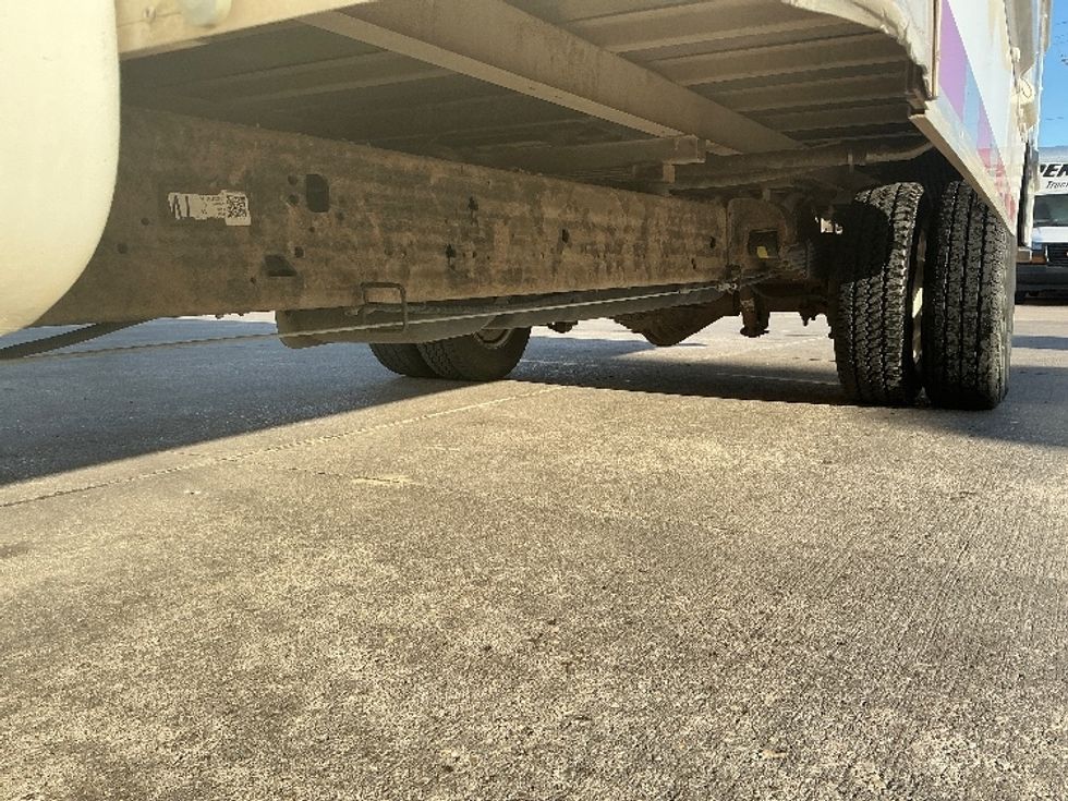 Light Duty Box Truck-Light and Medium Duty Trucks-GMC-2022-Savana G33903-Garland-TX-42,171\n\t\tmiles-$ 42,250 - Image 5