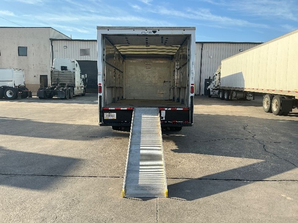 Light Duty Box Truck-Light and Medium Duty Trucks-GMC-2022-Savana G33903-Garland-TX-42,171\n\t\tmiles-$ 42,250 - Image 9