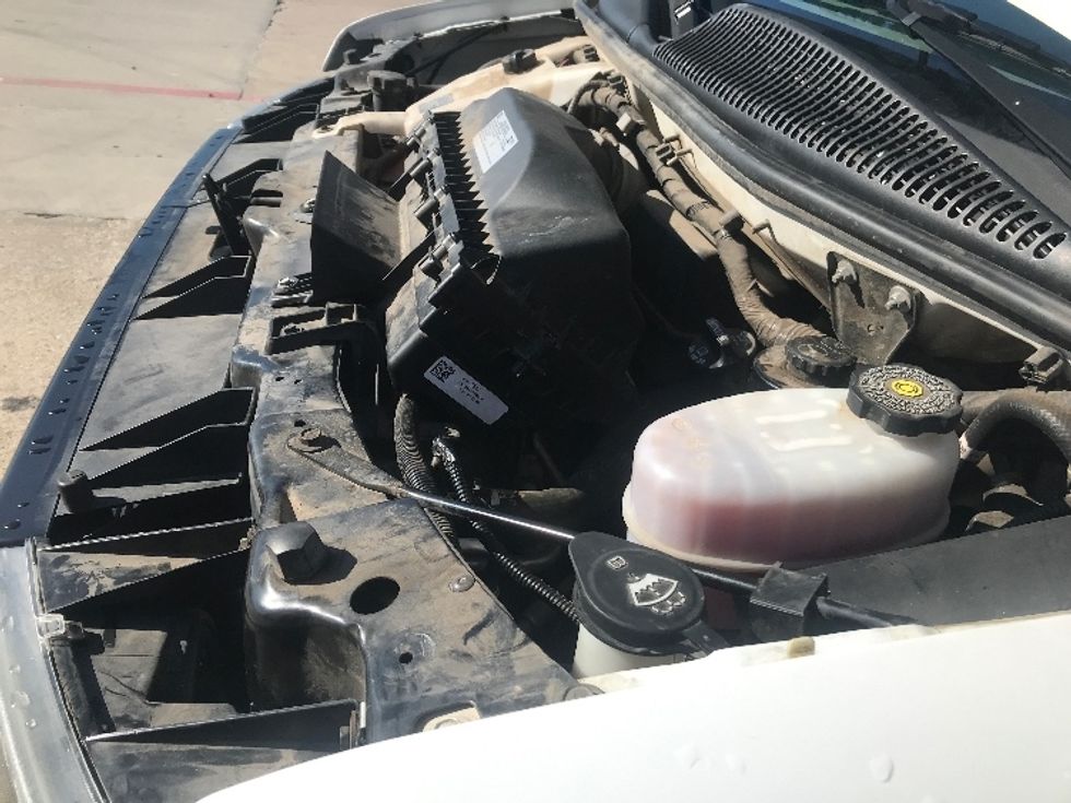 Light Duty Box Truck-Light and Medium Duty Trucks-GMC-2022-Savana G33903-Garland-TX-55,135\n\t\tmiles-$ 40,750 - Image 24