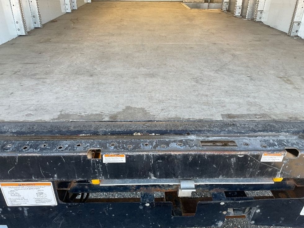 Light Duty Box Truck-Light and Medium Duty Trucks-GMC-2022-Savana G33903-Gaylord-MI-26,263\n\t\tmiles-$ 42,500 - Image 10