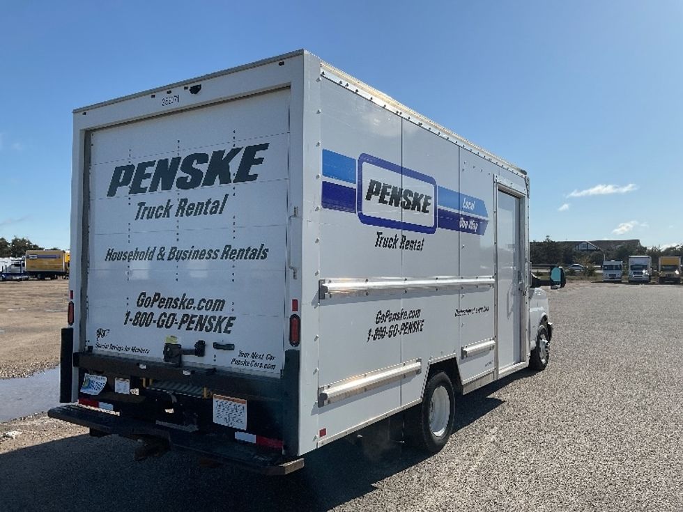 Light Duty Box Truck-Light and Medium Duty Trucks-GMC-2022-Savana G33903-Gaylord-MI-26,263\n\t\tmiles-$ 42,500 - Image 13