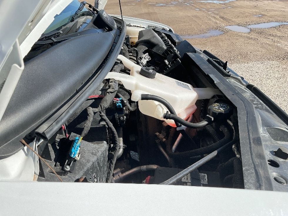 Light Duty Box Truck-Light and Medium Duty Trucks-GMC-2022-Savana G33903-Gaylord-MI-26,263\n\t\tmiles-$ 42,500 - Image 23