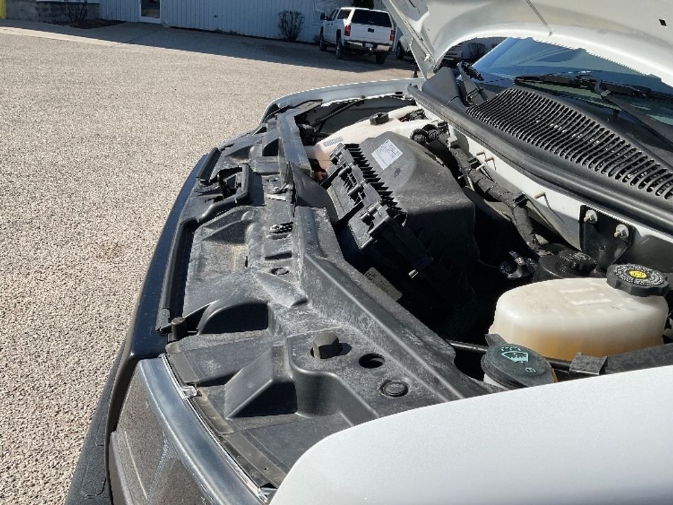 Light Duty Box Truck-Light and Medium Duty Trucks-GMC-2022-Savana G33903-Gaylord-MI-26,263\n\t\tmiles-$ 42,500 - Image 24