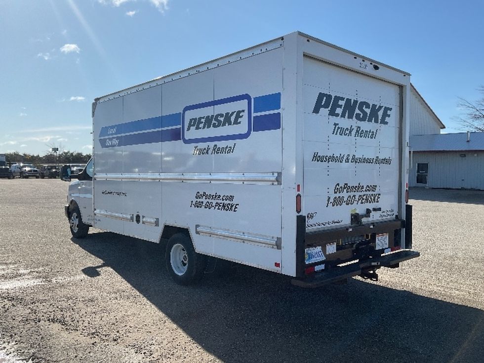 Light Duty Box Truck-Light and Medium Duty Trucks-GMC-2022-Savana G33903-Gaylord-MI-26,263\n\t\tmiles-$ 42,500 - Image 6