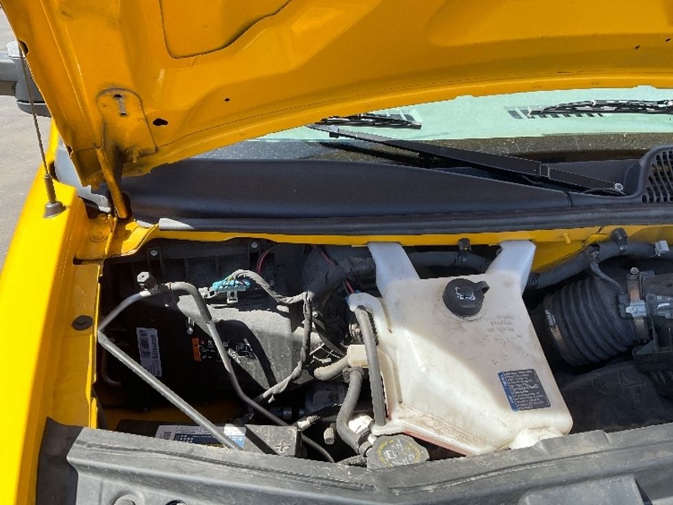 Light Duty Box Truck-Light and Medium Duty Trucks-GMC-2022-Savana G33903-Goodyear-AZ-122,823\n\t\tmiles-$ 26,000 - Image 23