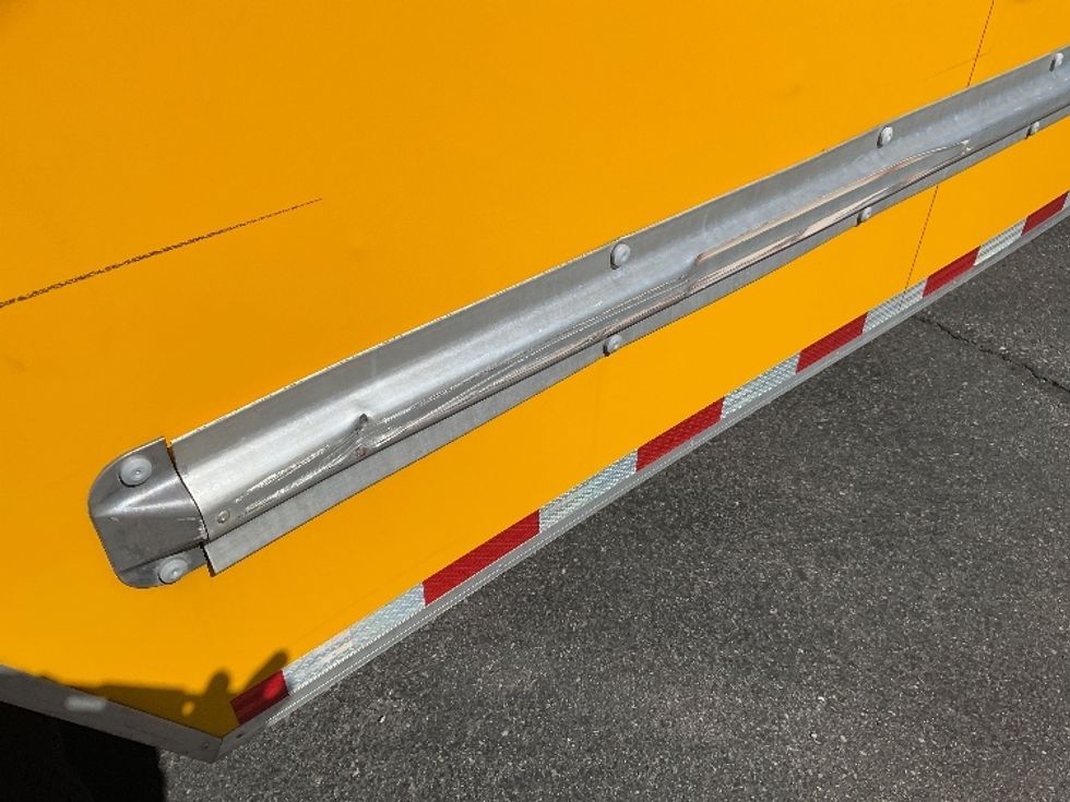 Light Duty Box Truck-Light and Medium Duty Trucks-GMC-2022-Savana G33903-Goodyear-AZ-122,823\n\t\tmiles-$ 26,000 - Image 25