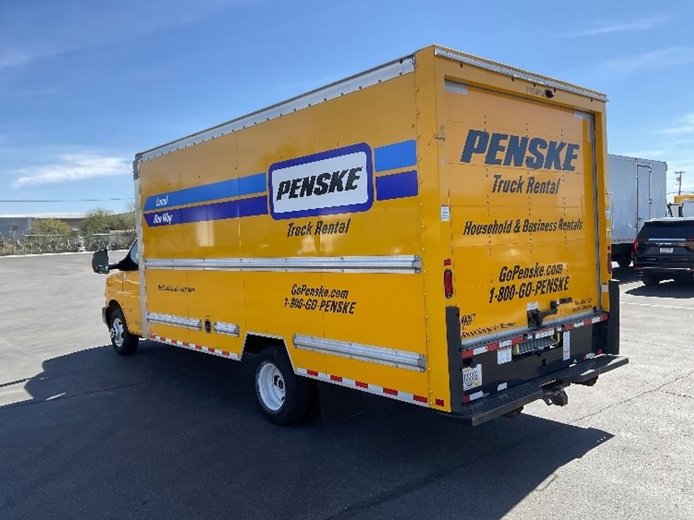 Light Duty Box Truck-Light and Medium Duty Trucks-GMC-2022-Savana G33903-Goodyear-AZ-122,823\n\t\tmiles-$ 26,000 - Image 6