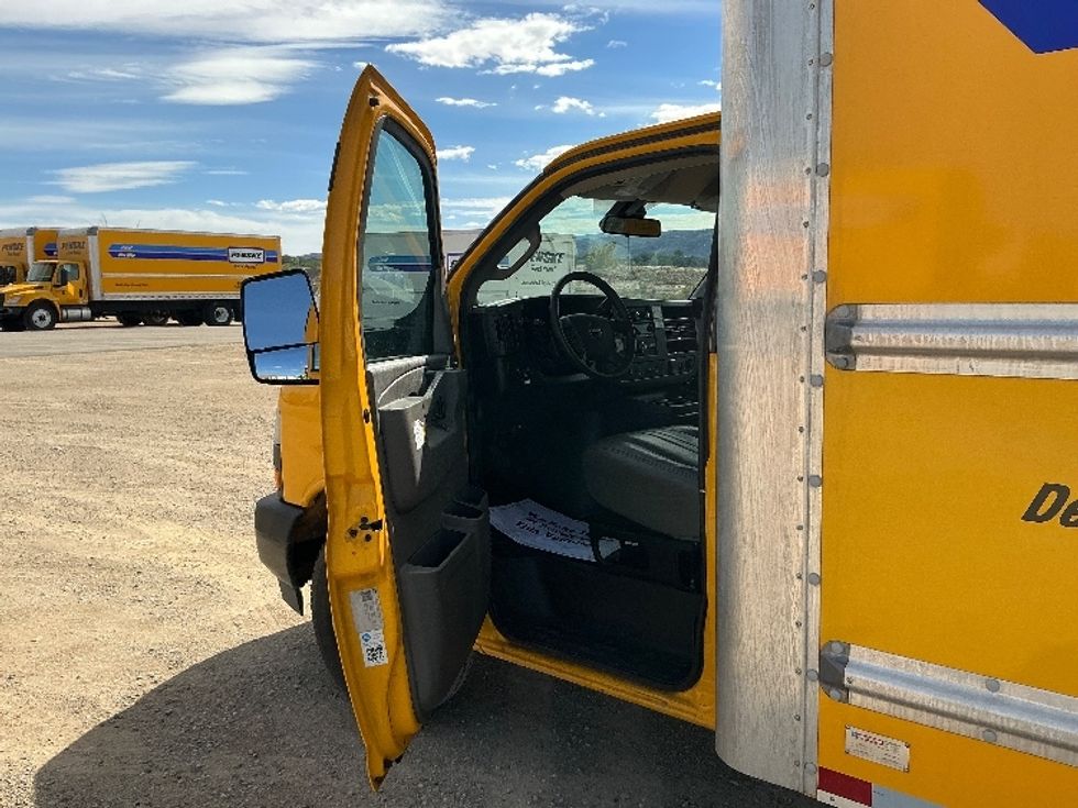 Light Duty Box Truck-Light and Medium Duty Trucks-GMC-2022-Savana G33903-Grand Junction-CO-68,754\n\t\tmiles-$ 31,500 - Image 16