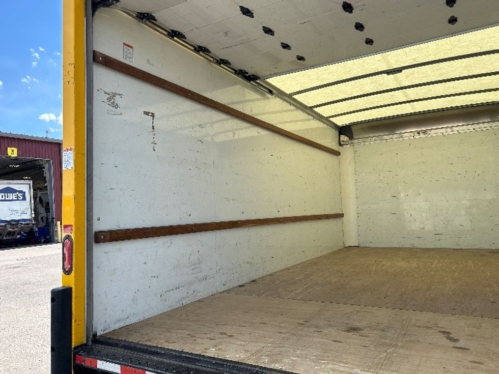 Light Duty Box Truck-Light and Medium Duty Trucks-GMC-2022-Savana G33903-Greeley-CO-53,191\n\t\tmiles-$ 35,250 - Image 10