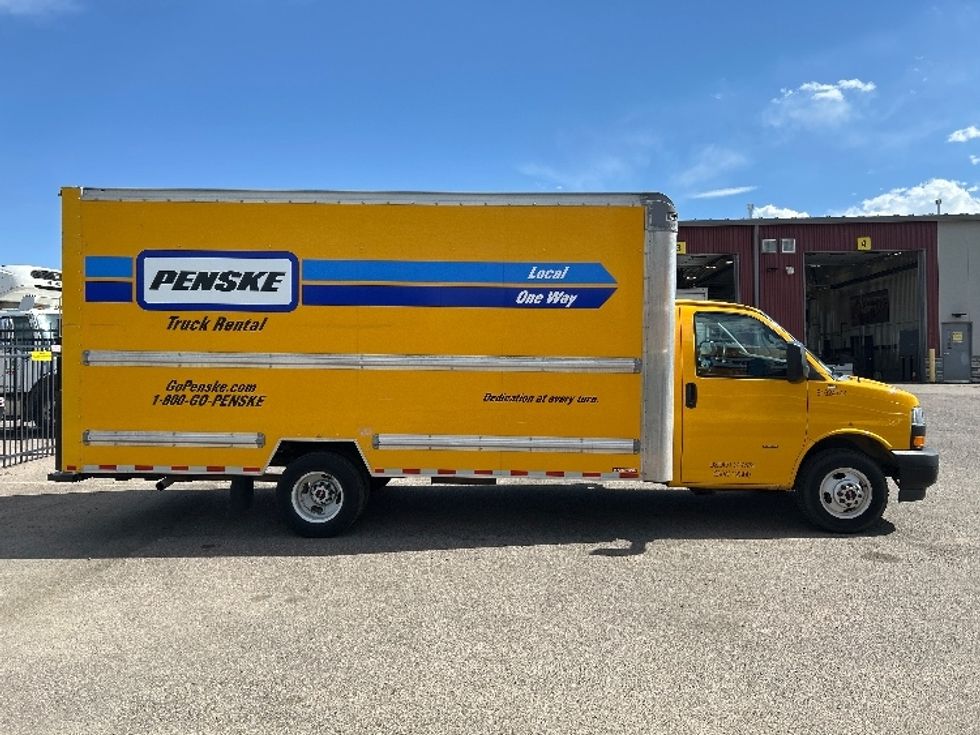 Light Duty Box Truck-Light and Medium Duty Trucks-GMC-2022-Savana G33903-Greeley-CO-53,191\n\t\tmiles-$ 35,250 - Image 14