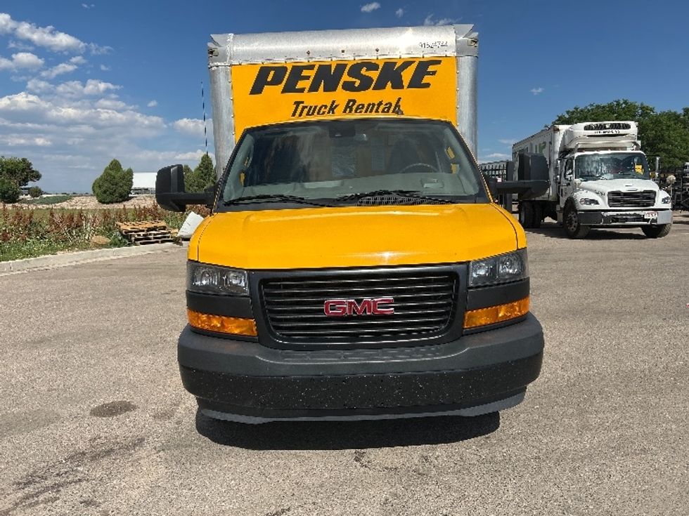 Light Duty Box Truck-Light and Medium Duty Trucks-GMC-2022-Savana G33903-Greeley-CO-53,191\n\t\tmiles-$ 35,250 - Image 2