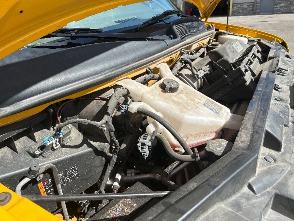 Light Duty Box Truck-Light and Medium Duty Trucks-GMC-2022-Savana G33903-Greeley-CO-53,191\n\t\tmiles-$ 35,250 - Image 22