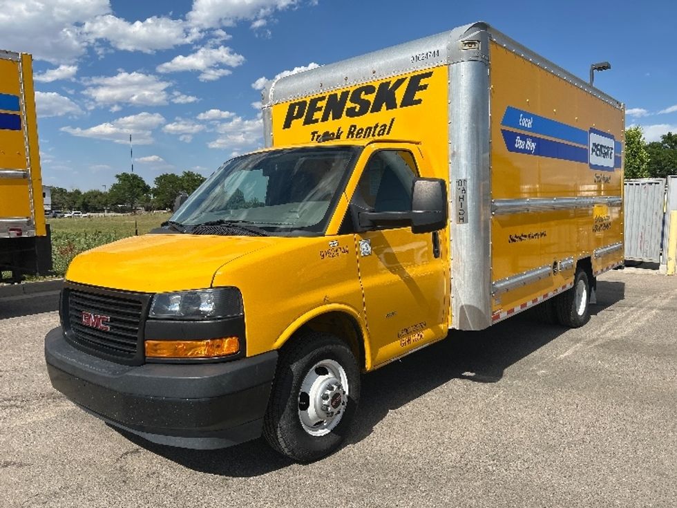 Light Duty Box Truck-Light and Medium Duty Trucks-GMC-2022-Savana G33903-Greeley-CO-53,191\n\t\tmiles-$ 35,250 - Image 3
