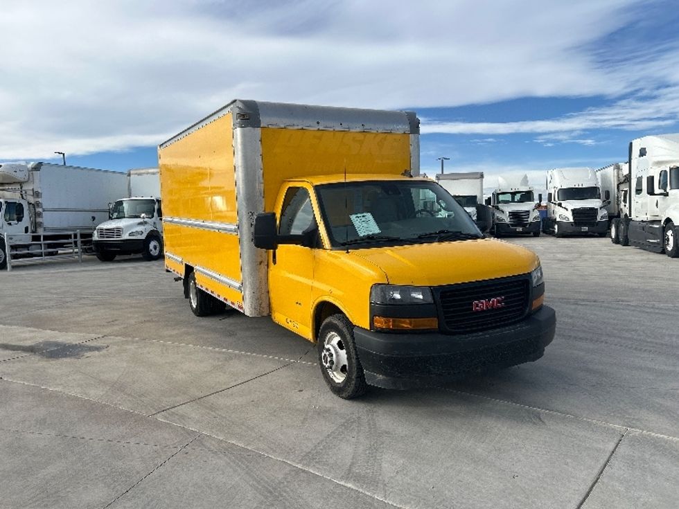 Light Duty Box Truck-Light and Medium Duty Trucks-GMC-2022-Savana G33903-Greeley-CO-85,706\n\t\tmiles-$ 31,250 - Image 1