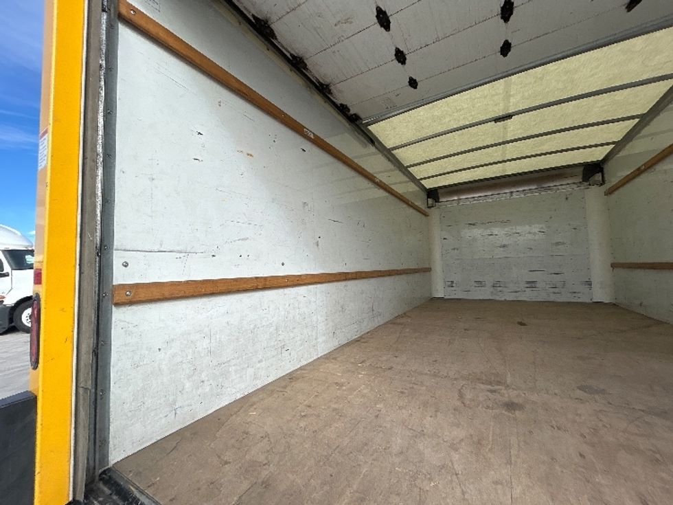 Light Duty Box Truck-Light and Medium Duty Trucks-GMC-2022-Savana G33903-Greeley-CO-85,706\n\t\tmiles-$ 31,250 - Image 11