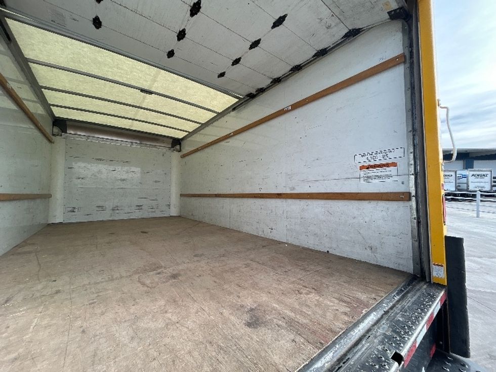 Light Duty Box Truck-Light and Medium Duty Trucks-GMC-2022-Savana G33903-Greeley-CO-85,706\n\t\tmiles-$ 31,250 - Image 12